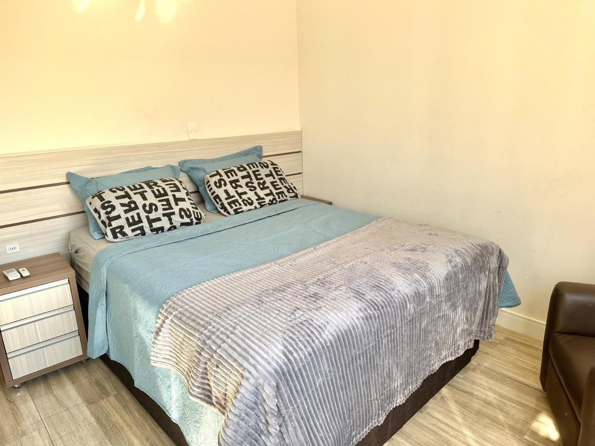 בומבינאס Apartamento Avenida F מראה חיצוני תמונה