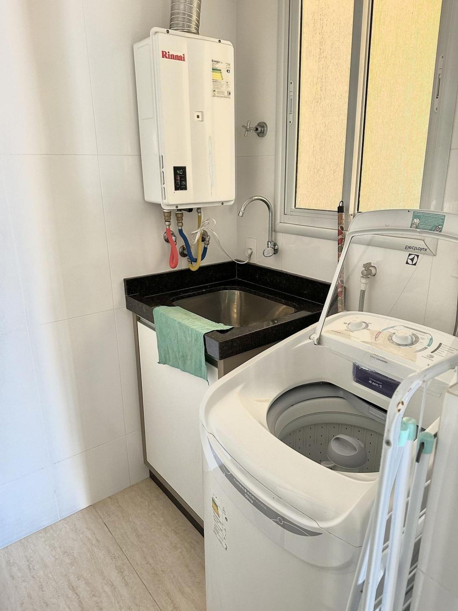 בומבינאס Apartamento Avenida F מראה חיצוני תמונה
